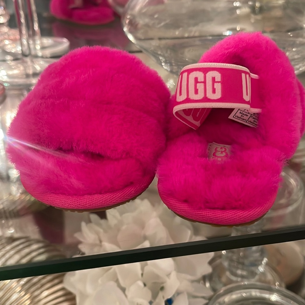 Brand New Little girl ugg slippers 7c